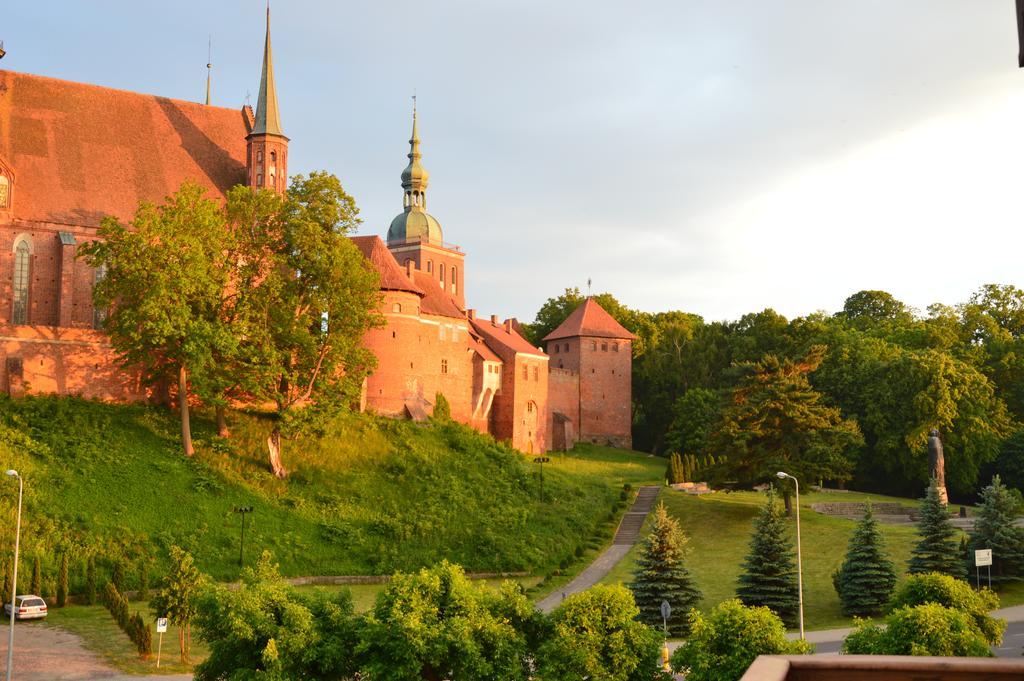 Pod Wzgorzem Bed & Breakfast Frombork Zimmer foto