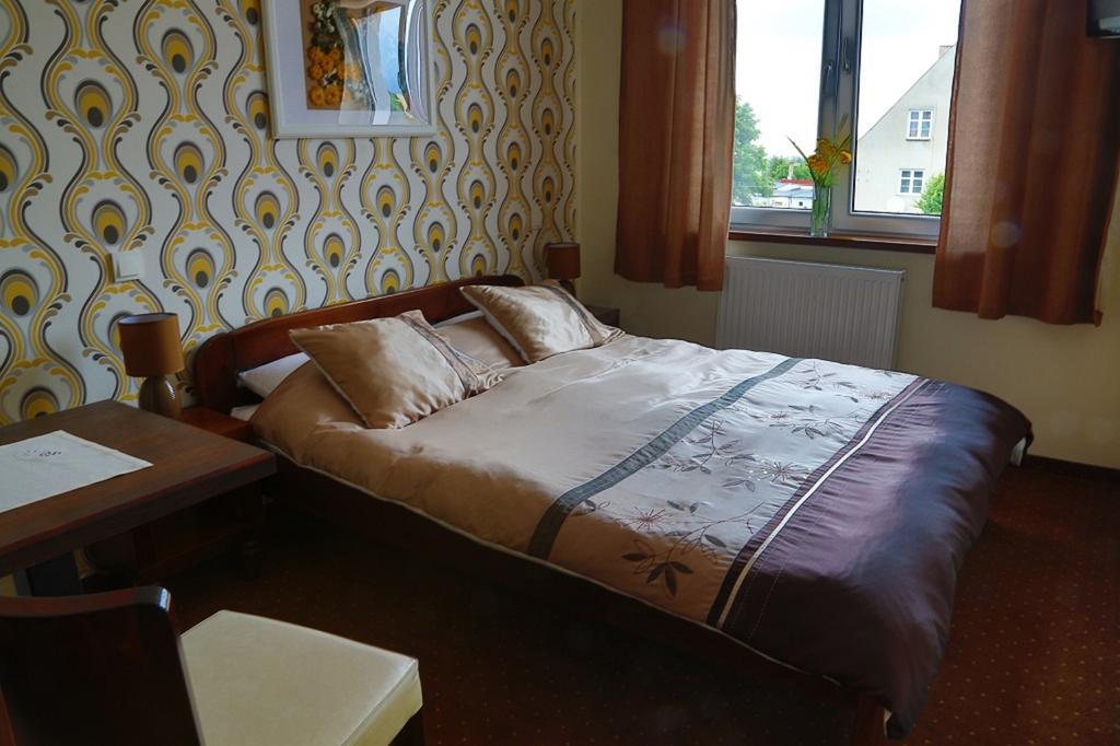 Pod Wzgorzem Bed & Breakfast Frombork Zimmer foto